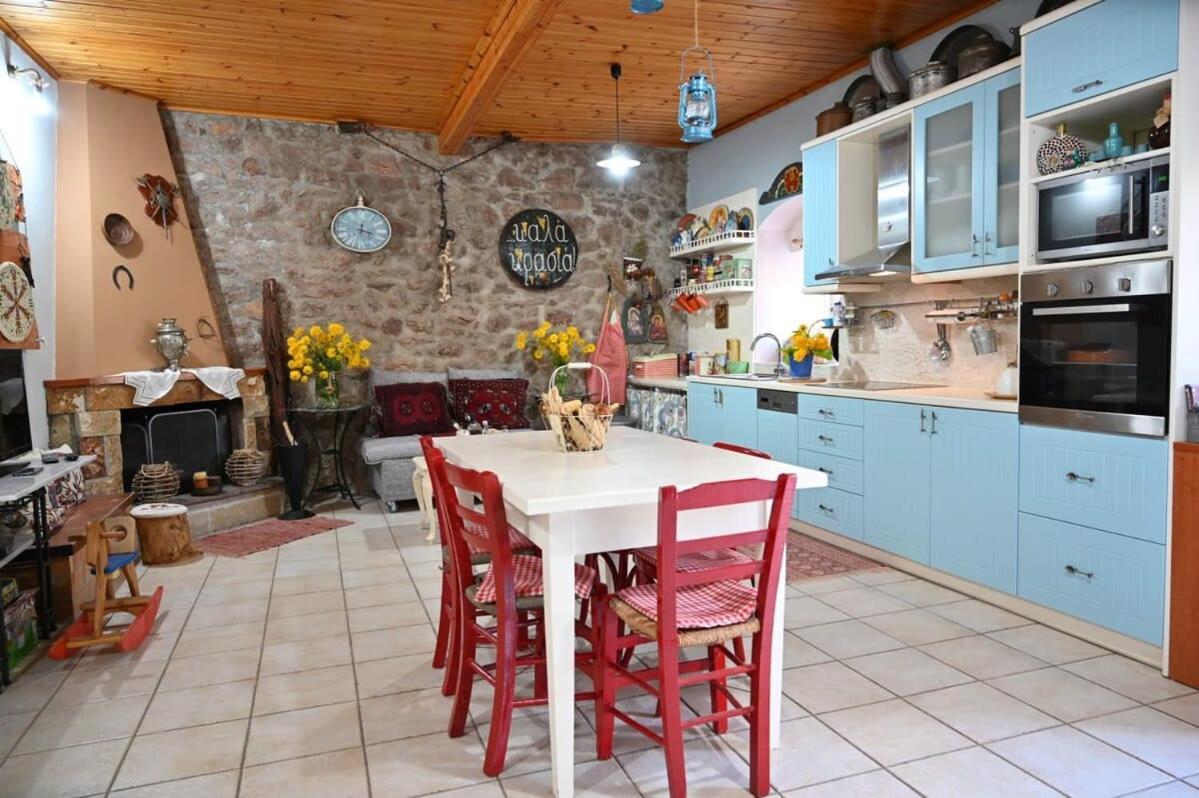 Kalavrita Winter Retreat - Homely Spacious Chalet Áno Vlasía 외부 사진