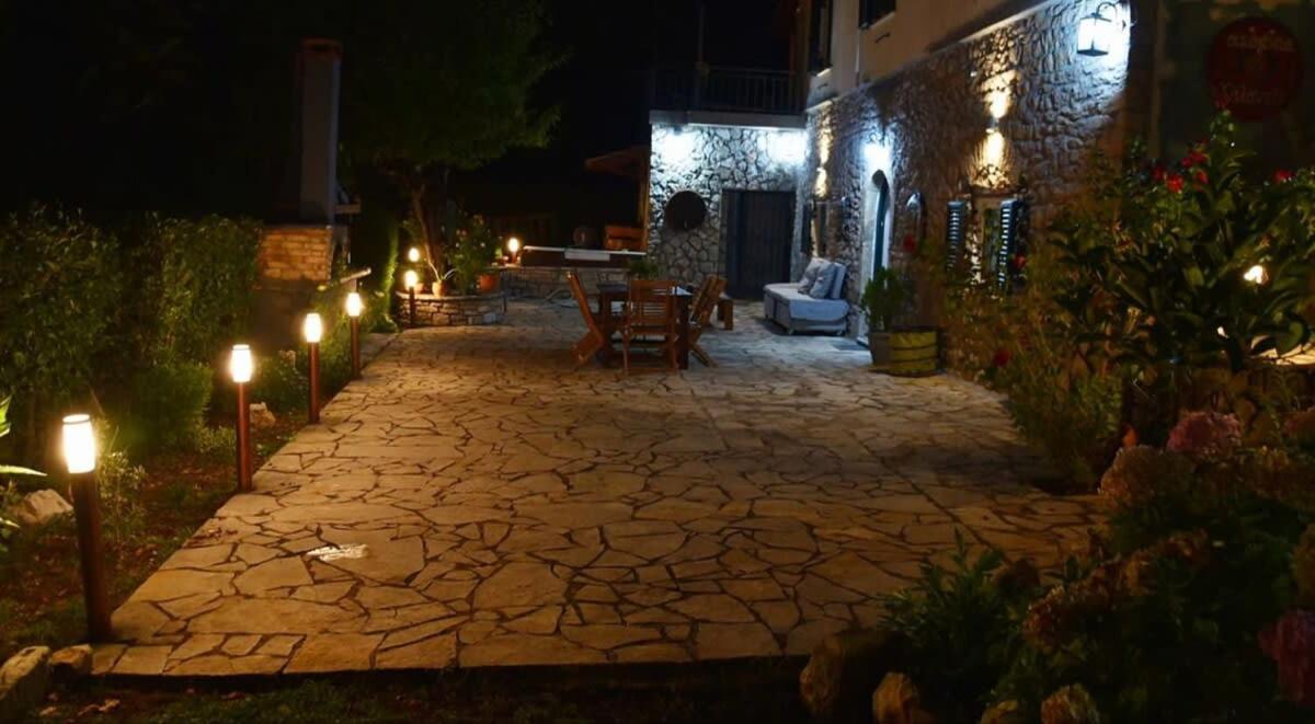 Kalavrita Winter Retreat - Homely Spacious Chalet Áno Vlasía 외부 사진